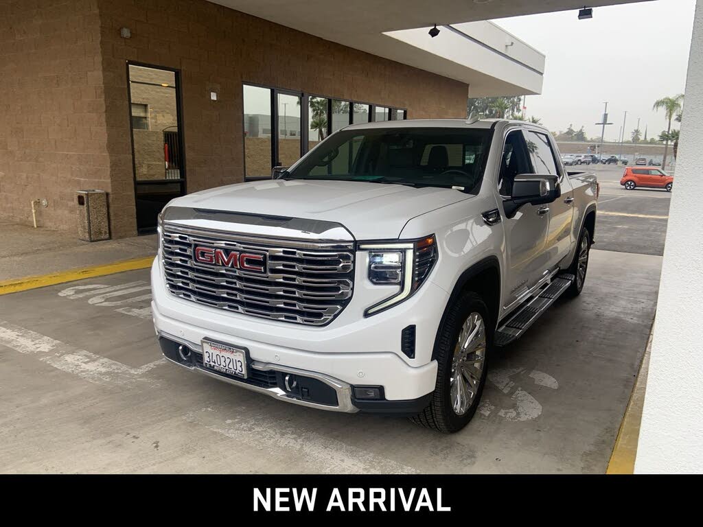 2023 GMC Sierra 1500 Denali Crew Cab 4WD