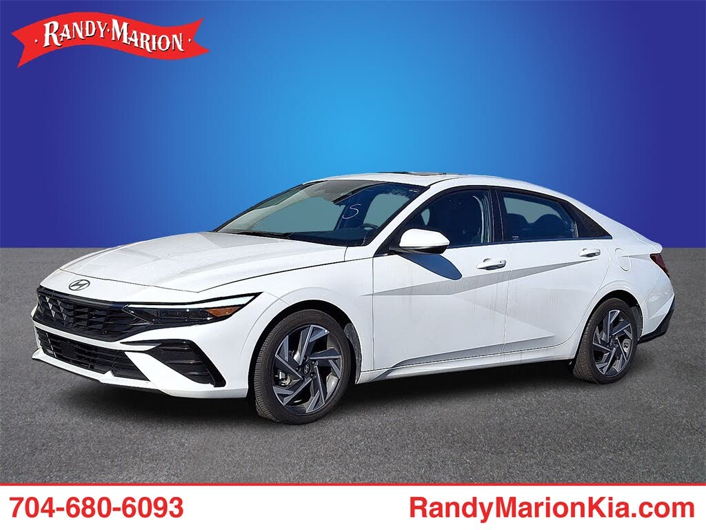 2024 Hyundai Elantra SEL FWD