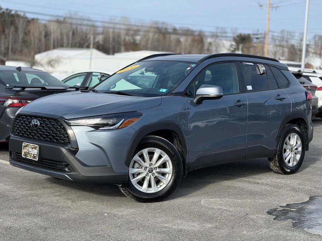 2024 Toyota Corolla Cross LE FWD