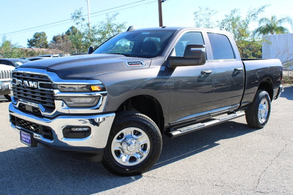 2025 RAM 2500 Tradesman Crew Cab 4WD