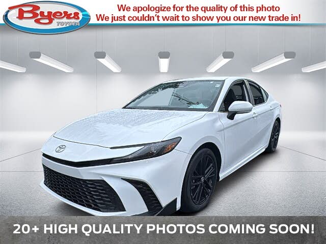2025 Toyota Camry SE FWD