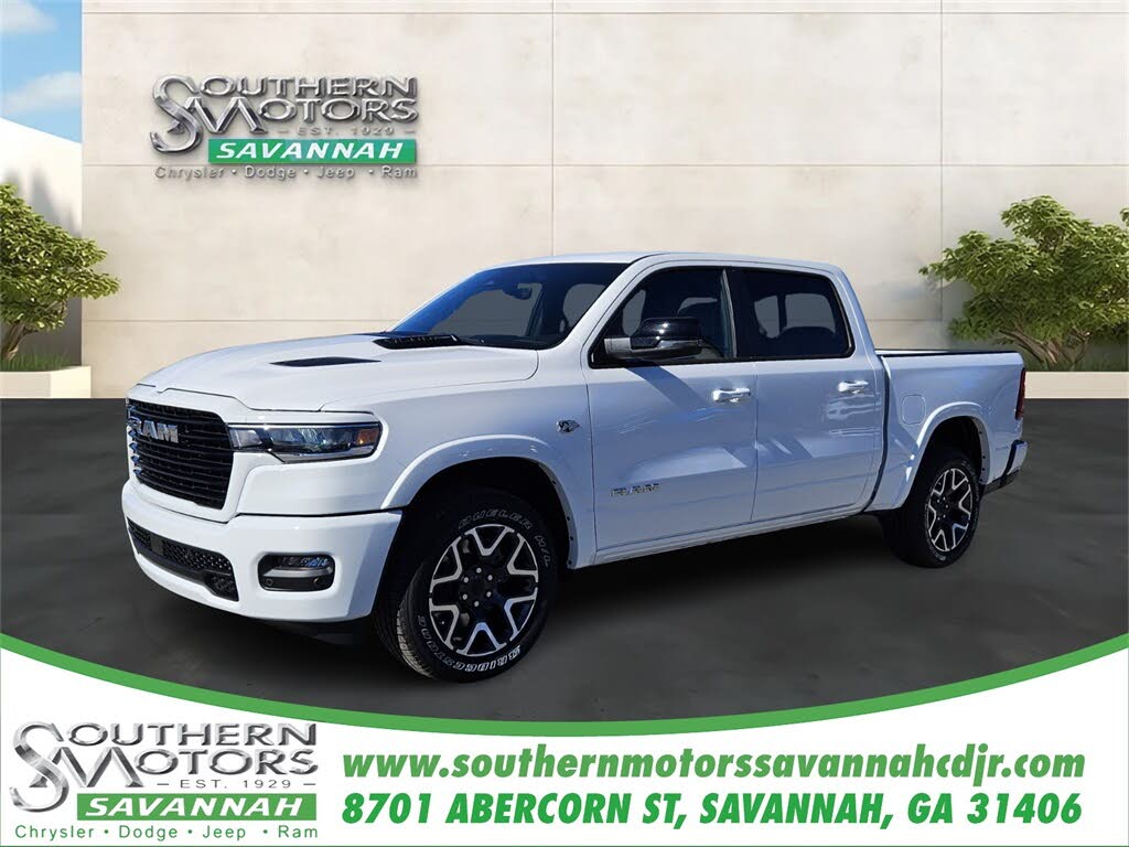 2026 RAM 1500 Laramie Crew Cab 4WD