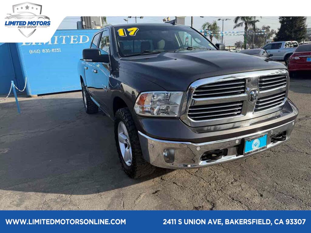 2017 RAM 1500 Big Horn Crew Cab 4WD