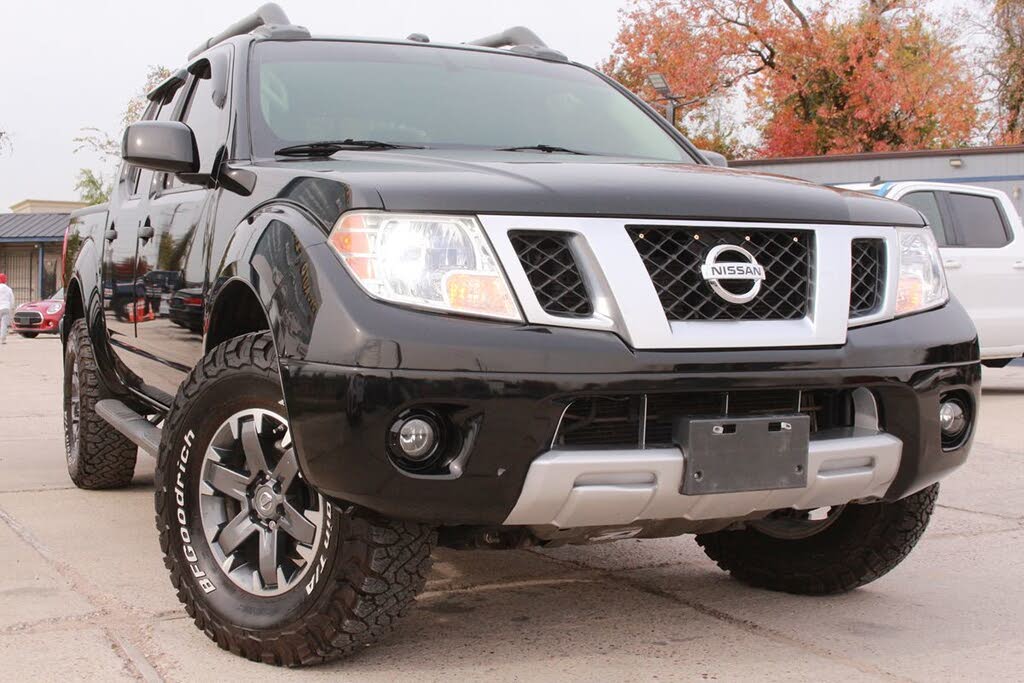 2018 Nissan Frontier PRO-4X Crew Cab 4WD