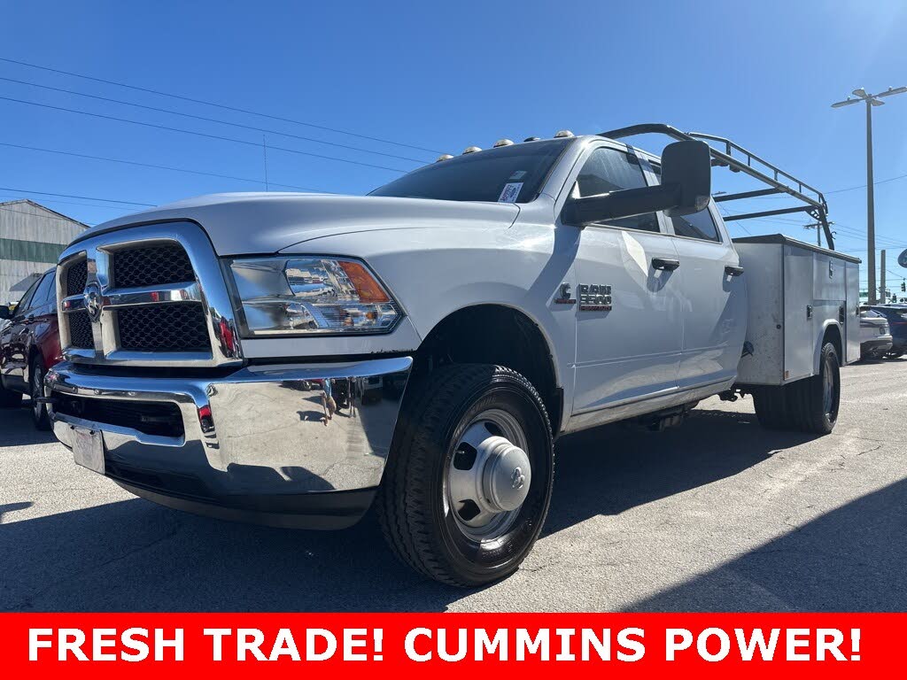 2018 RAM 3500 Chassis Tradesman Crew Cab 4WD