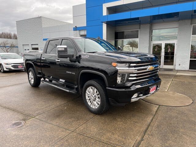 2022 Chevrolet Silverado 3500HD High Country Crew Cab 4WD