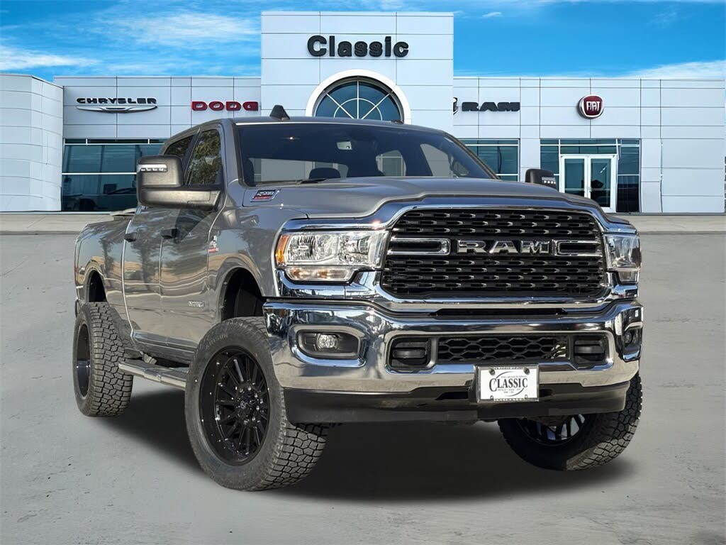2024 RAM 2500 Big Horn Crew Cab 4WD