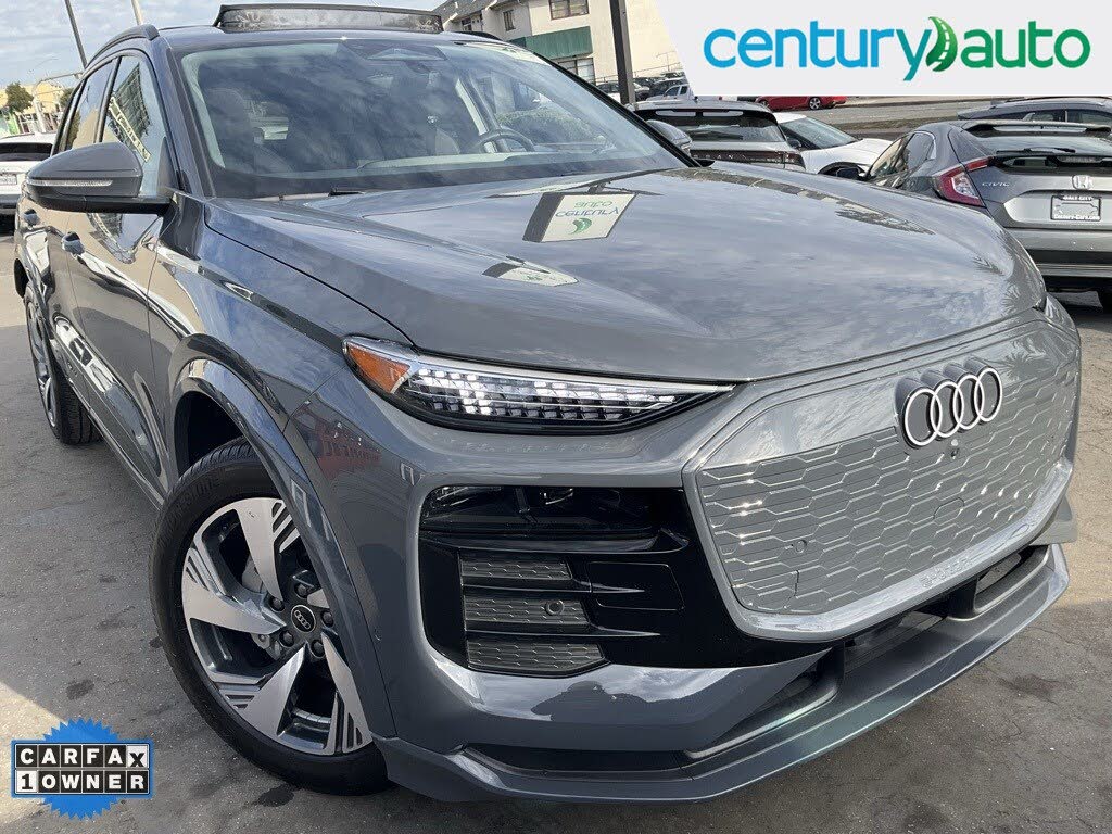 2025 Audi Q6 e-tron quattro Premium Plus