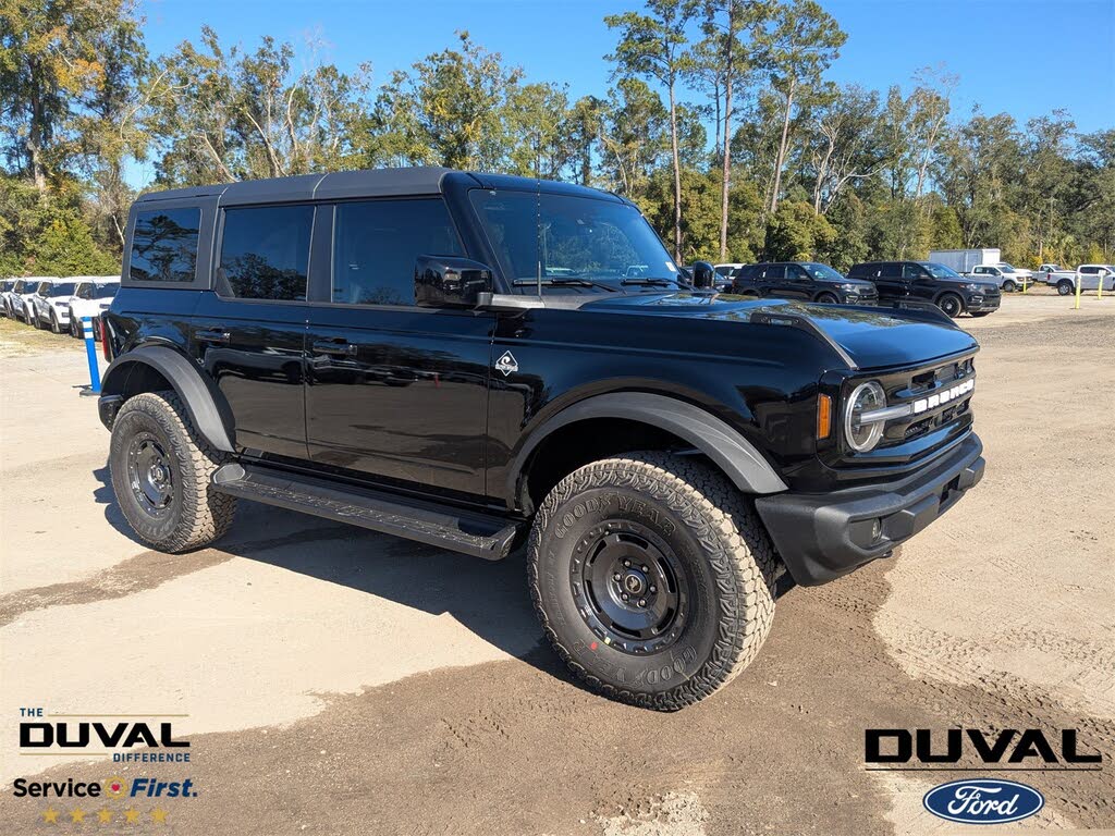 2025 Ford Bronco Outer Banks 4-Door 4WD