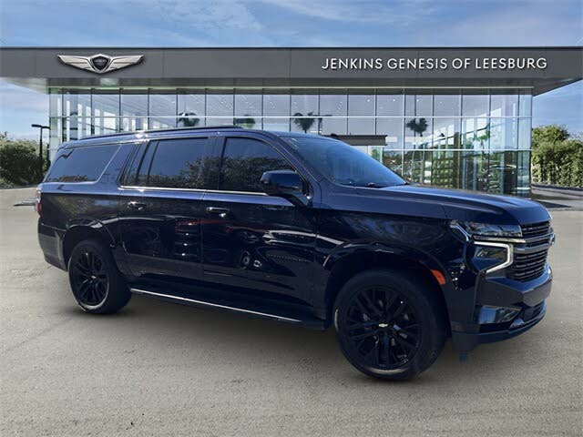 2021 Chevrolet Suburban RST RWD
