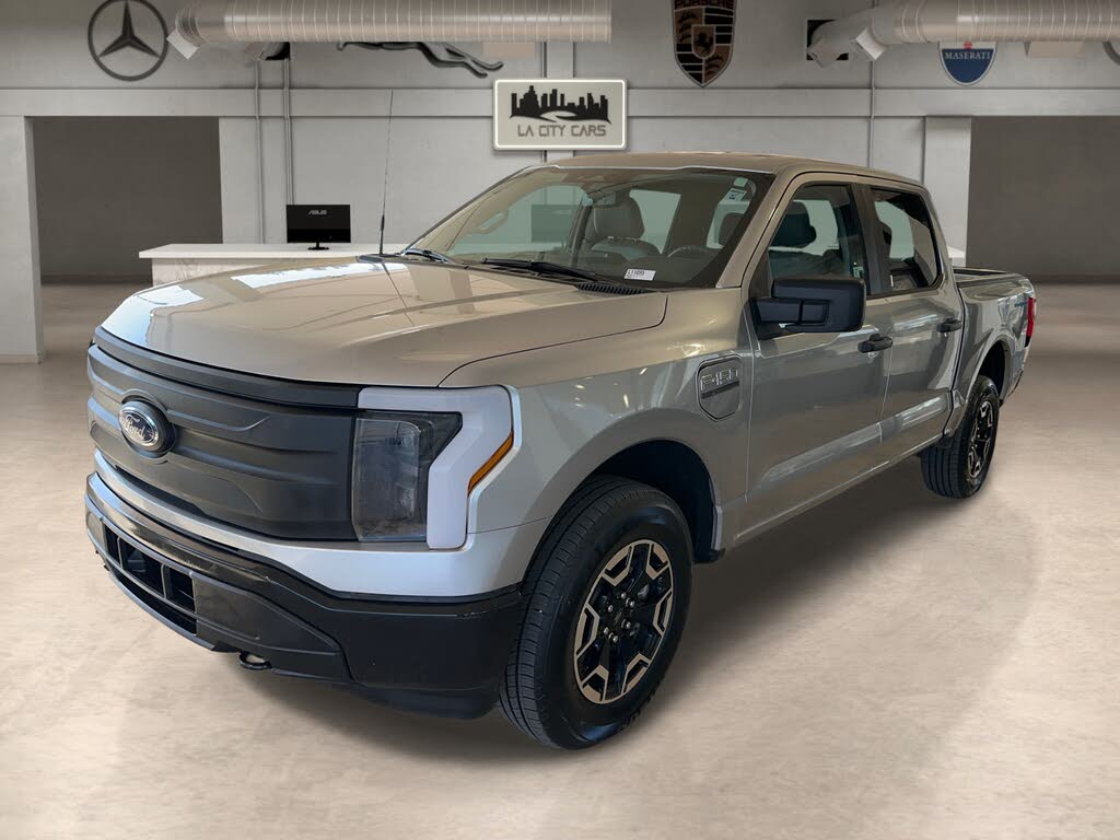 2023 Ford F-150 Lightning Pro SuperCrew AWD