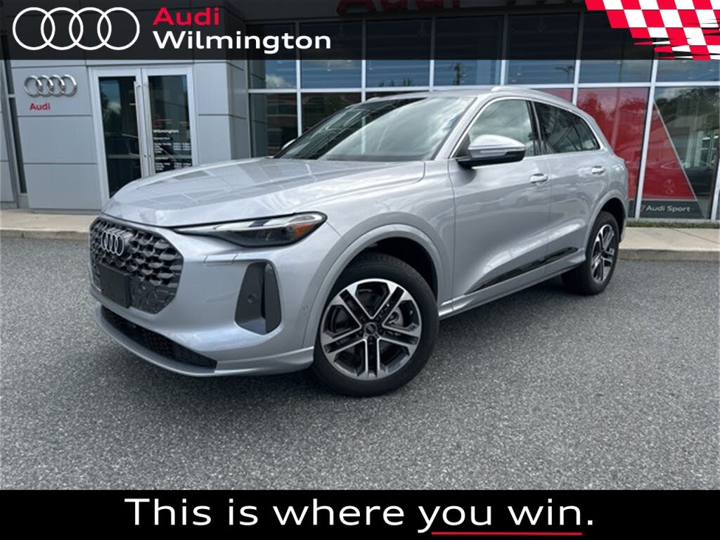 2025 Audi Q5 quattro Premium 40 TFSI