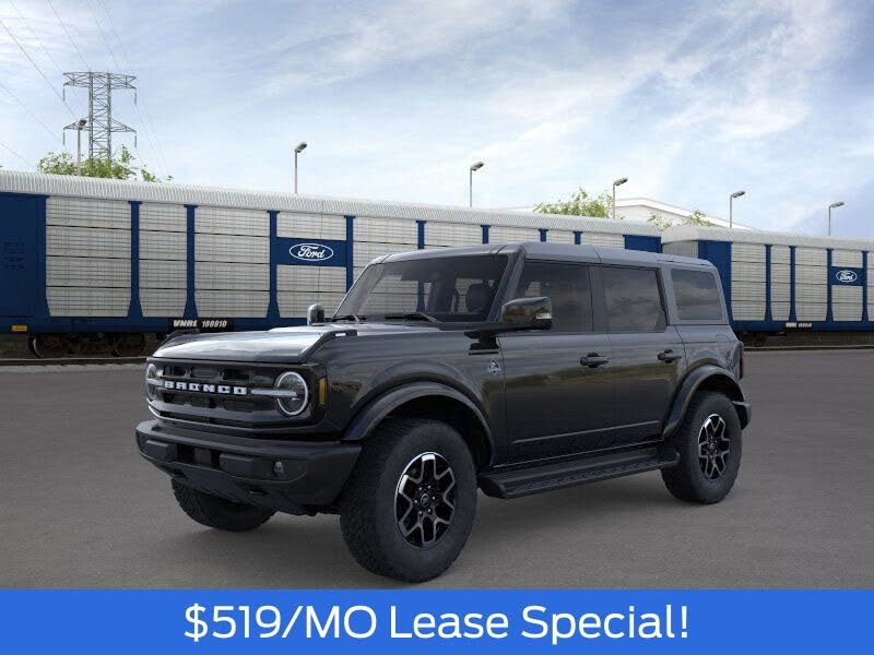 2025 Ford Bronco Outer Banks 4-Door 4WD