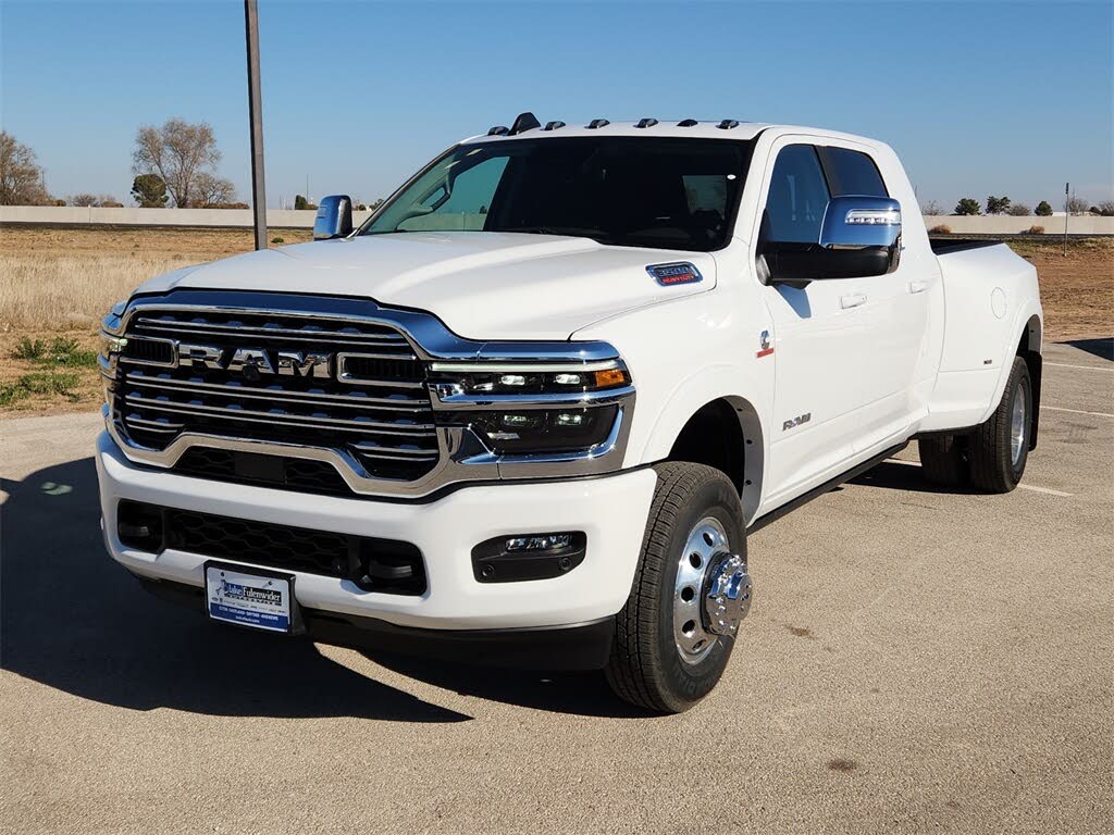 2026 RAM 3500 Limited Mega Cab DRW 4WD