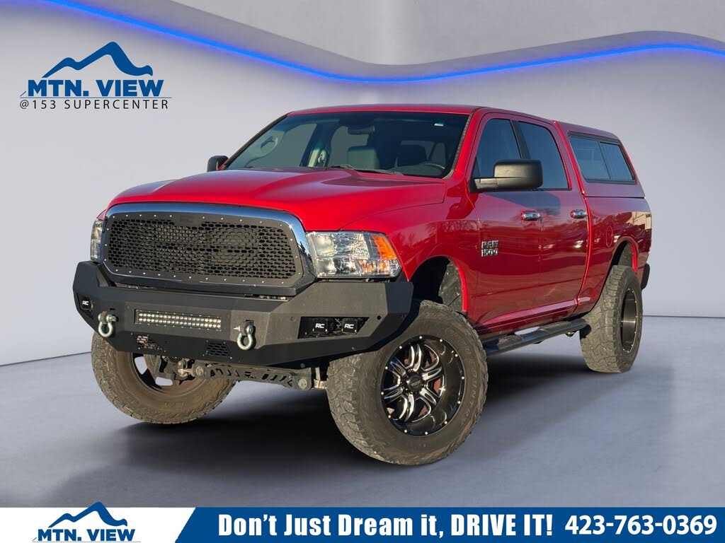 2018 RAM 1500 SLT Crew Cab 4WD