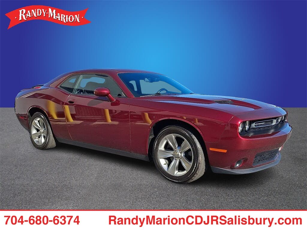 2019 Dodge Challenger SXT RWD