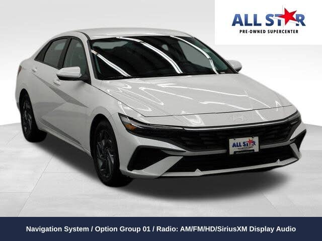2024 Hyundai Elantra SEL FWD