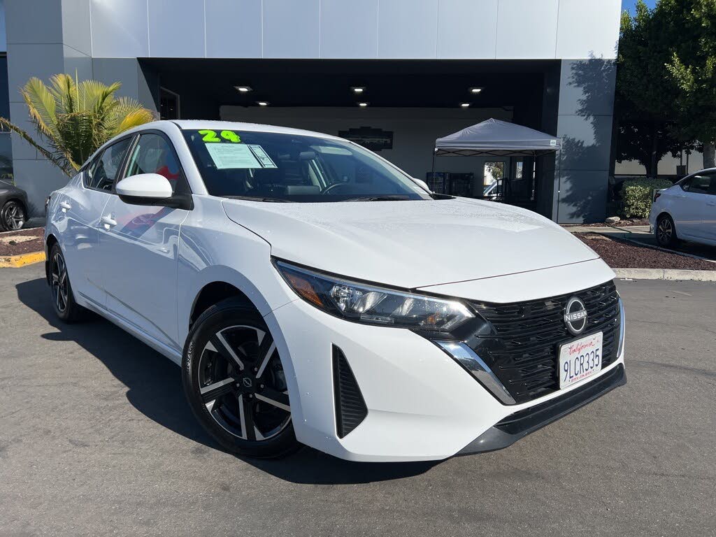 2024 Nissan Sentra SV FWD
