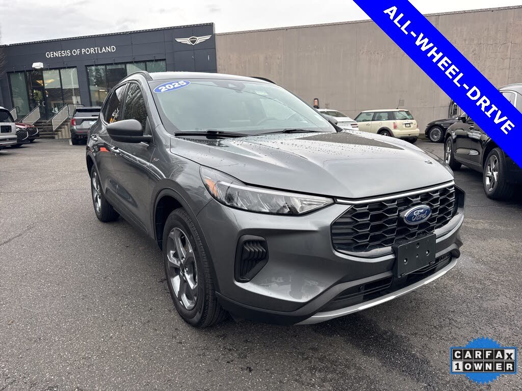 2025 Ford Escape ST-Line AWD