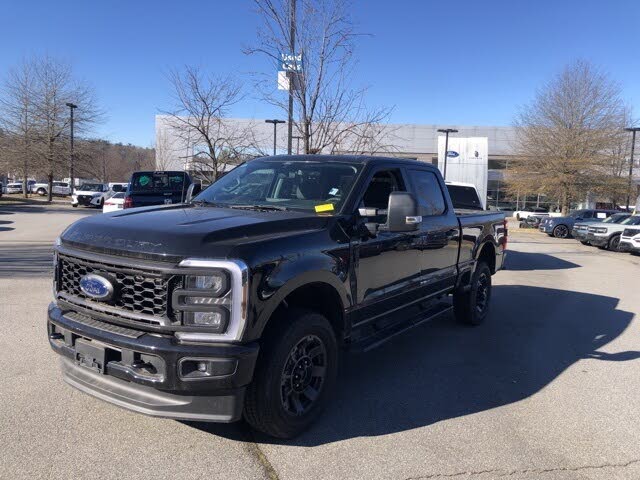 2025 Ford F-250 Super Duty XL Crew Cab 4WD