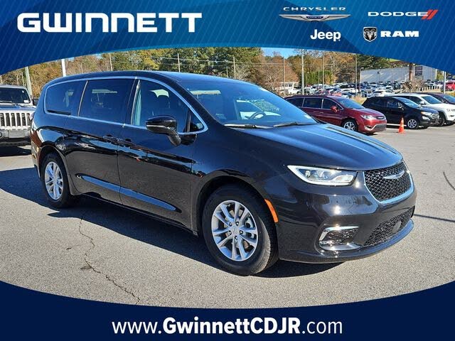 2026 Chrysler Pacifica Select FWD