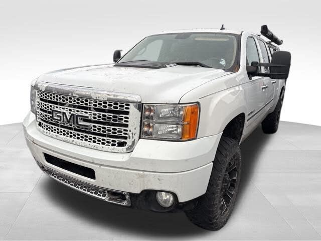 2013 GMC Sierra 2500HD Denali Crew Cab SB 4WD