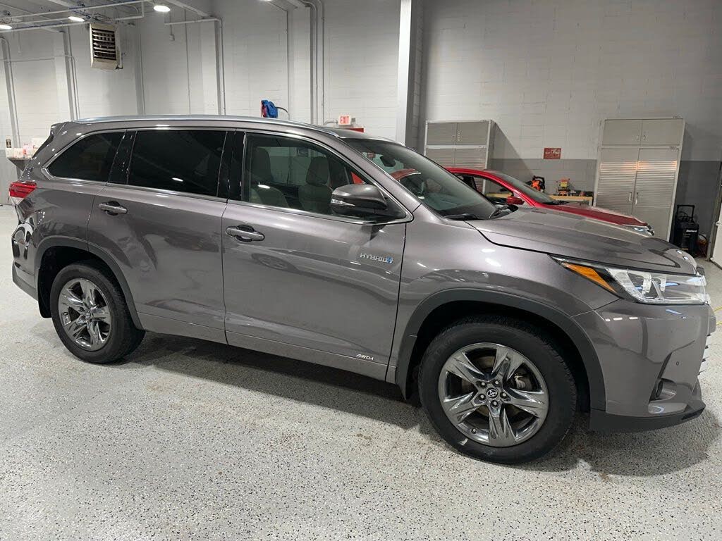 2017 Toyota Highlander Hybrid Platinum