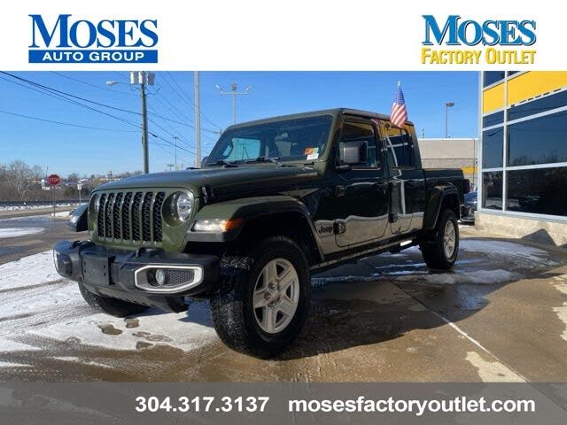 2022 Jeep Gladiator Sport Crew Cab 4WD