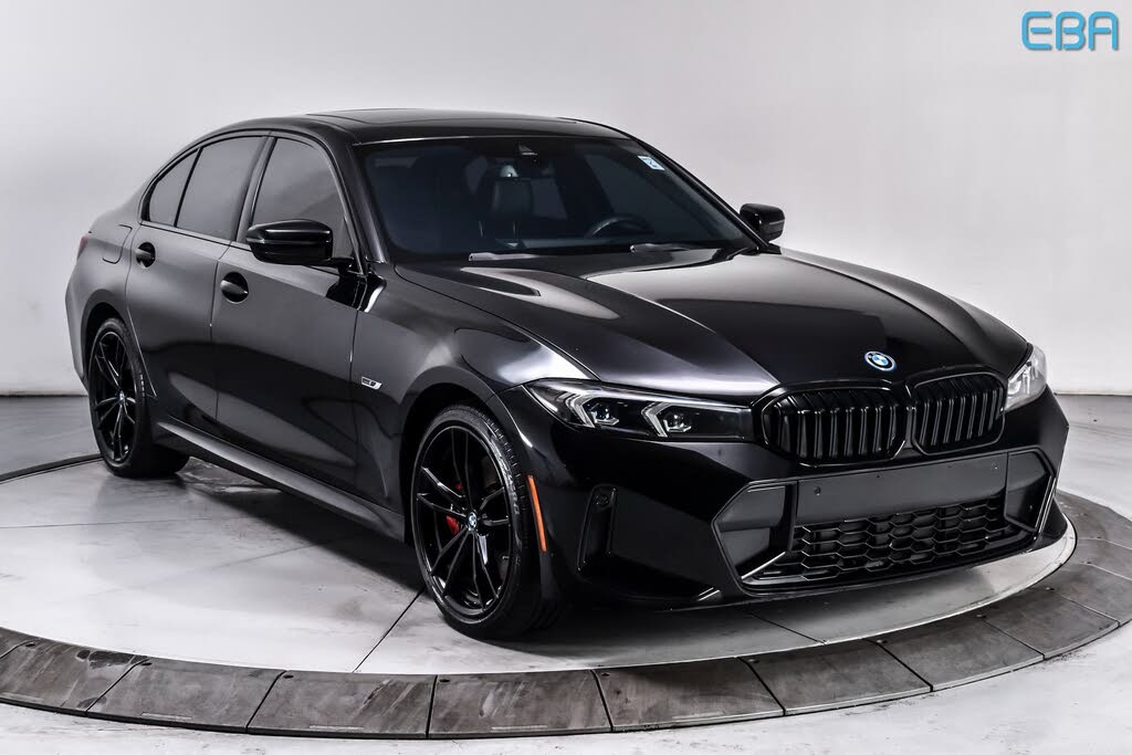 2023 BMW 3 Series 330e Hybrid Plug-in RWD