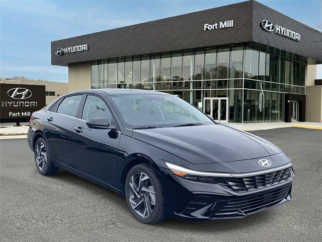 2025 Hyundai Elantra SEL Convenience FWD