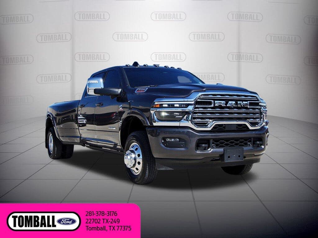 2025 RAM 3500 Limited Crew Cab LB DRW 4WD