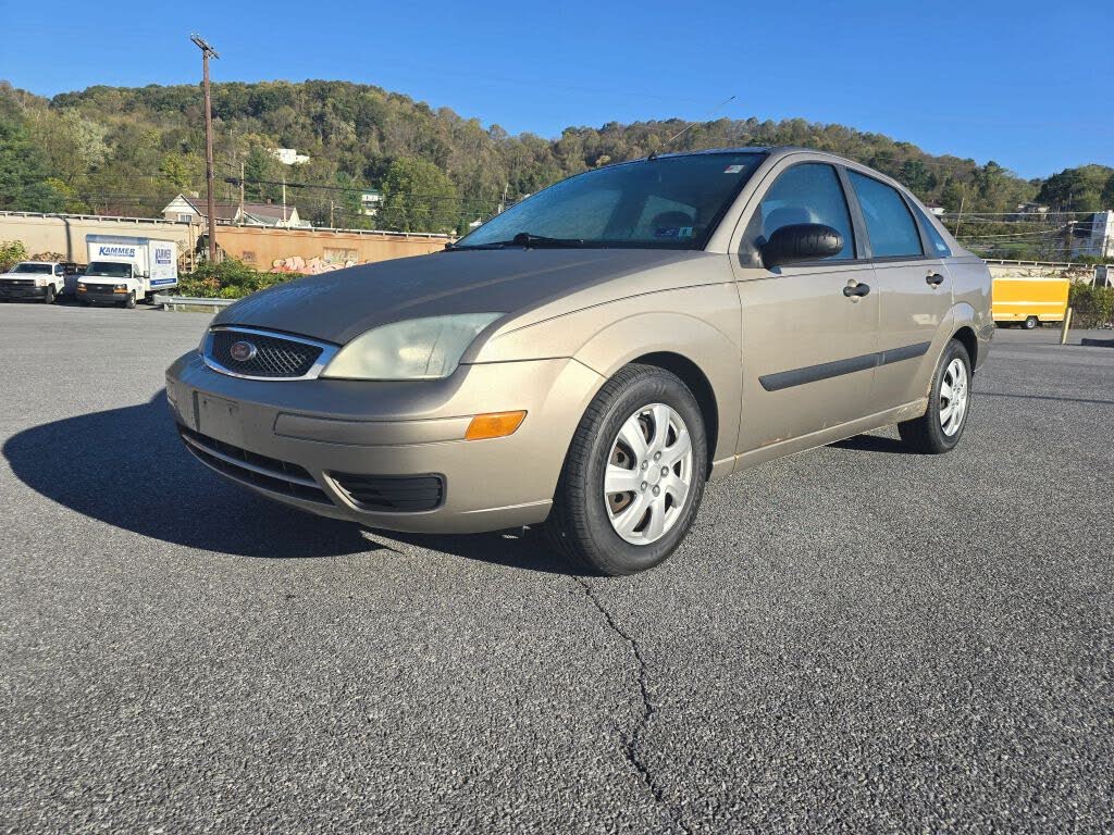 2005 Ford Focus ZX4 S