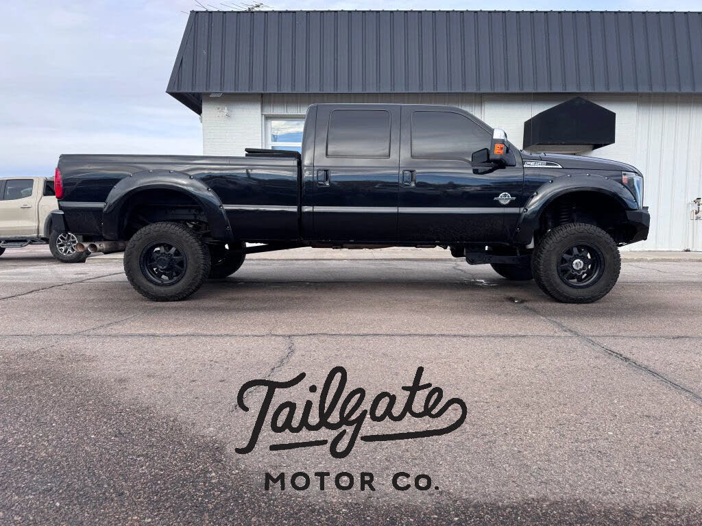 2011 Ford F-350 Super Duty Lariat Crew Cab LB 4WD