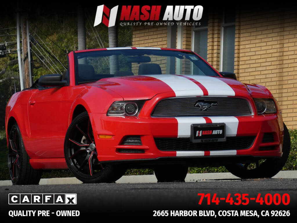 2013 Ford Mustang V6 Convertible RWD