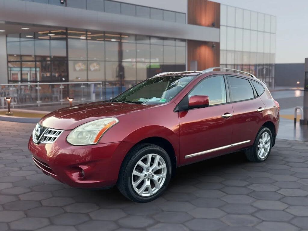 2013 Nissan Rogue SV with SL AWD
