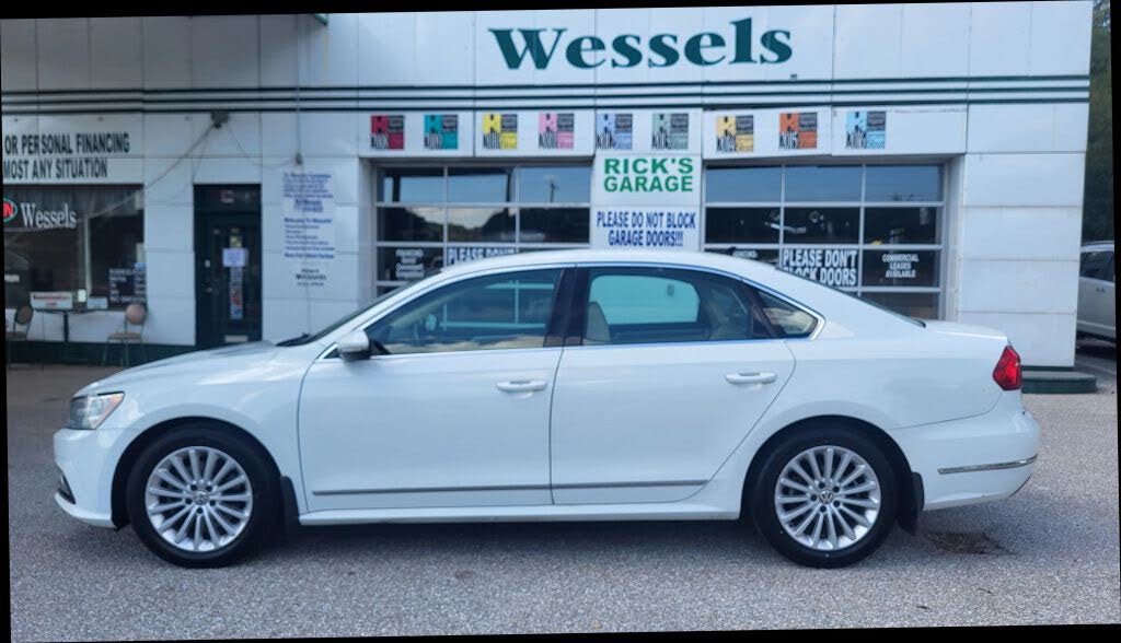 2016 Volkswagen Passat 1.8T SE