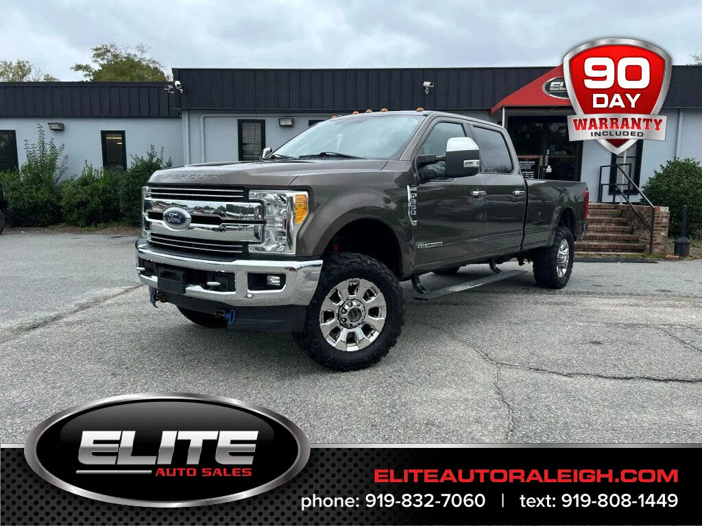 2017 Ford F-350 Super Duty Lariat Crew Cab LB 4WD