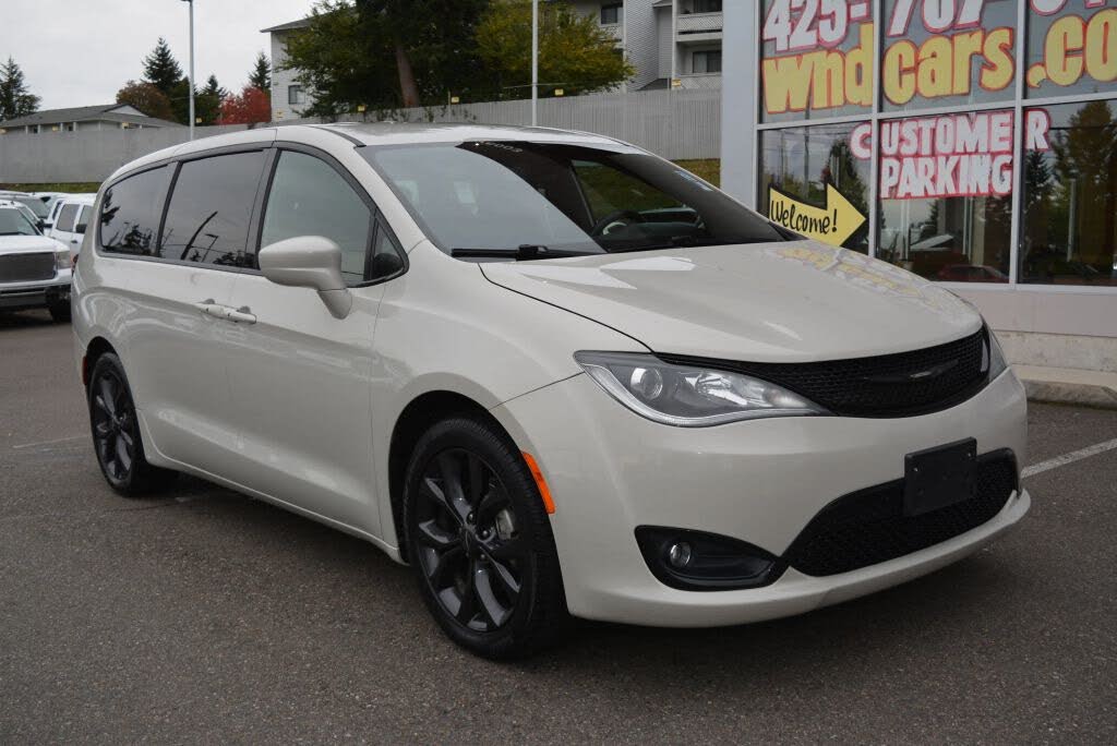 2019 Chrysler Pacifica Touring Plus FWD