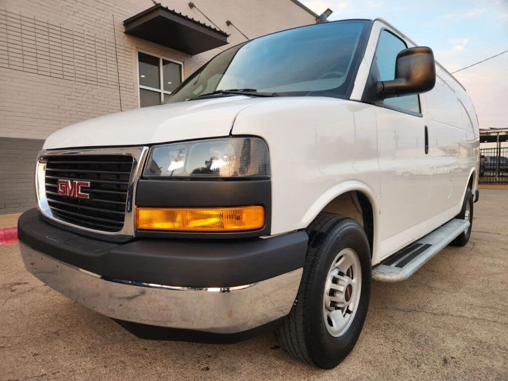 2023 GMC Savana Cargo 2500 RWD