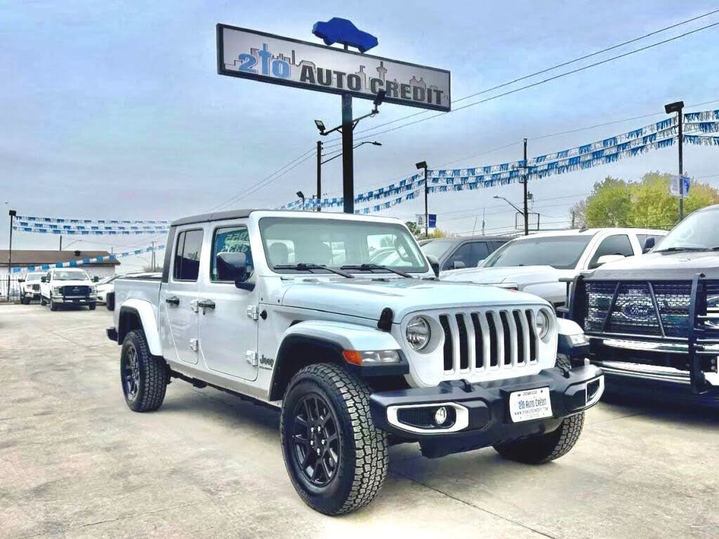 2023 Jeep Gladiator Overland Crew Cab 4WD