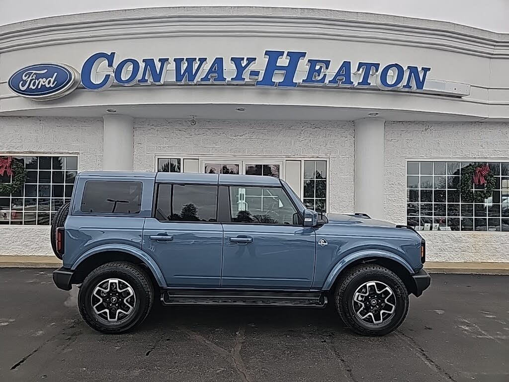 2025 Ford Bronco Outer Banks 4-Door 4WD