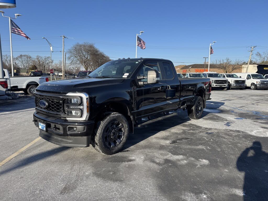 2025 Ford F-350 Super Duty XL SuperCab LB 4WD