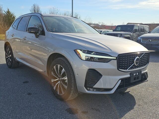 2025 Volvo XC60 B5 Plus Dark Theme AWD