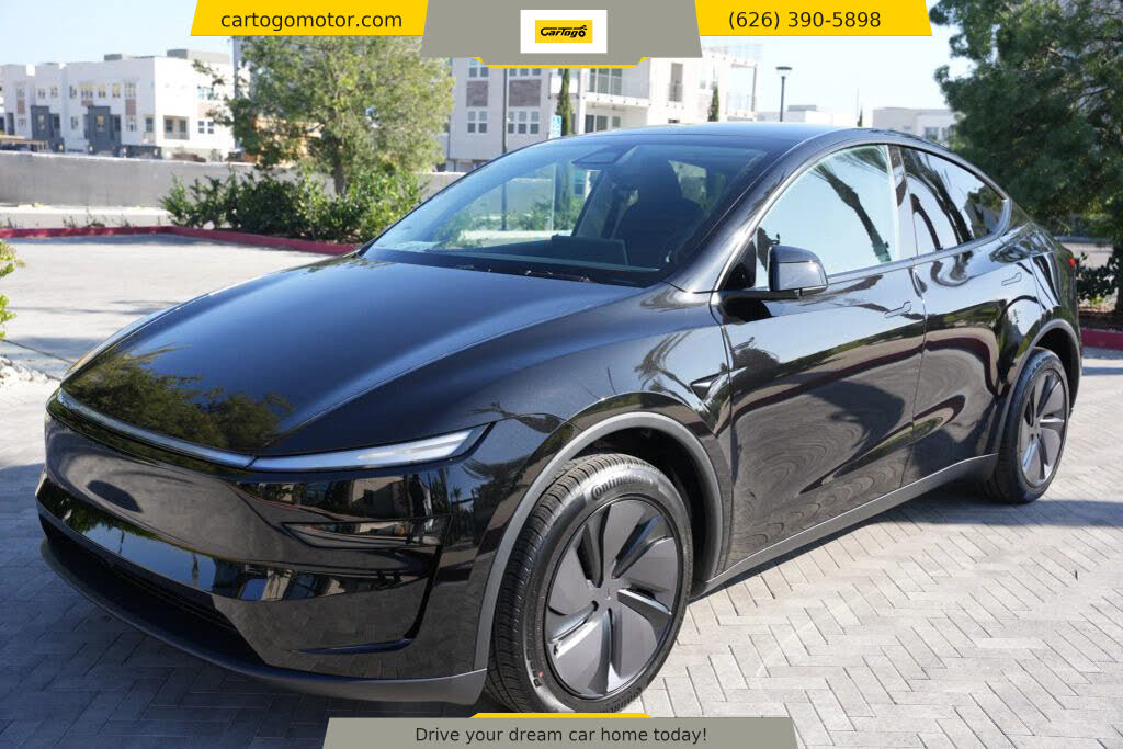 2026 Tesla Model Y Long Range RWD