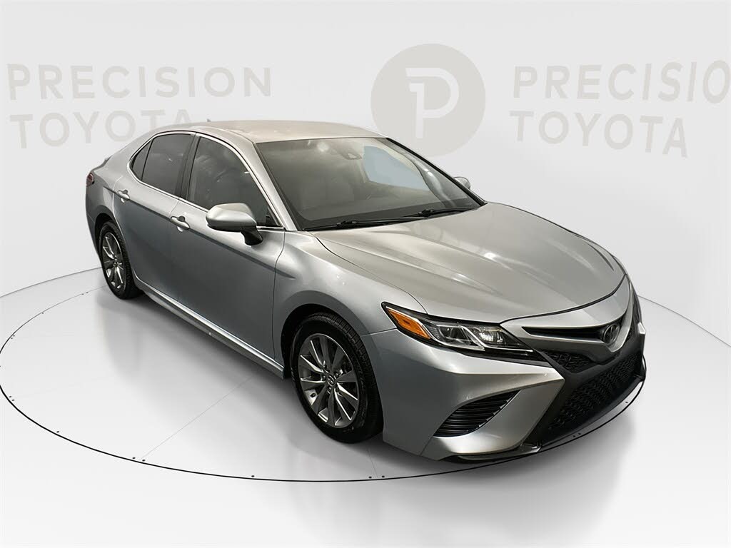 2020 Toyota Camry SE FWD