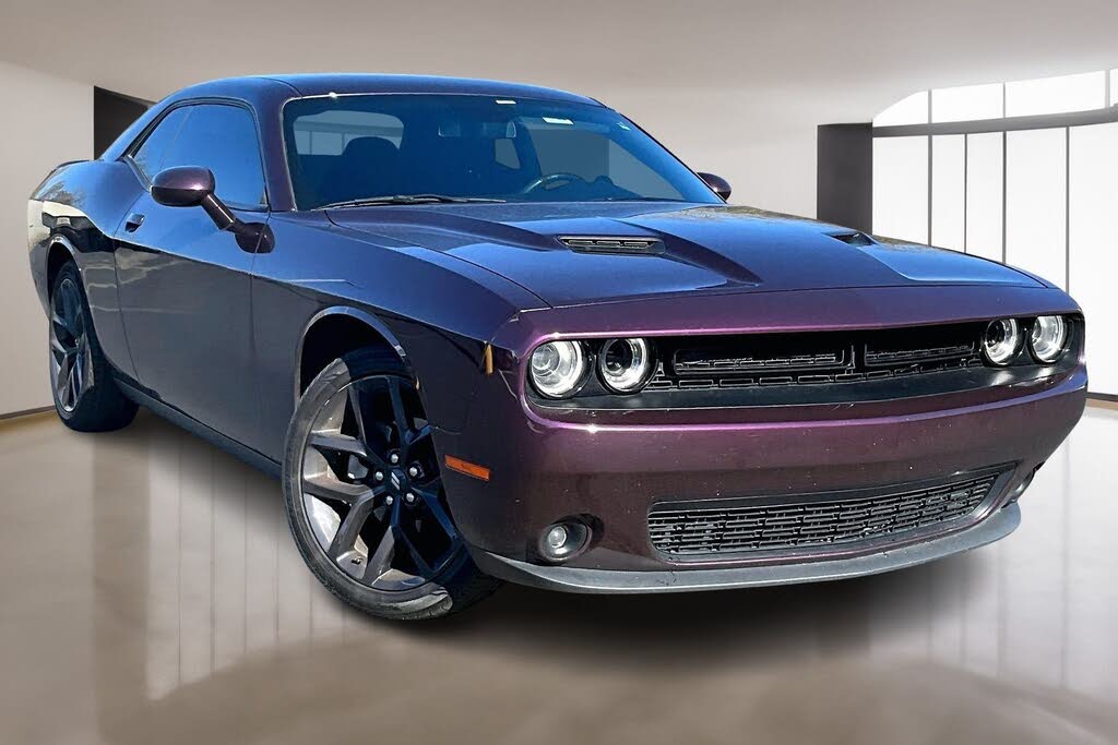 2021 Dodge Challenger SXT RWD