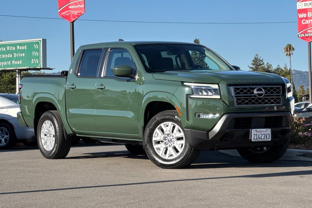 2023 Nissan Frontier SV Crew Cab 4WD