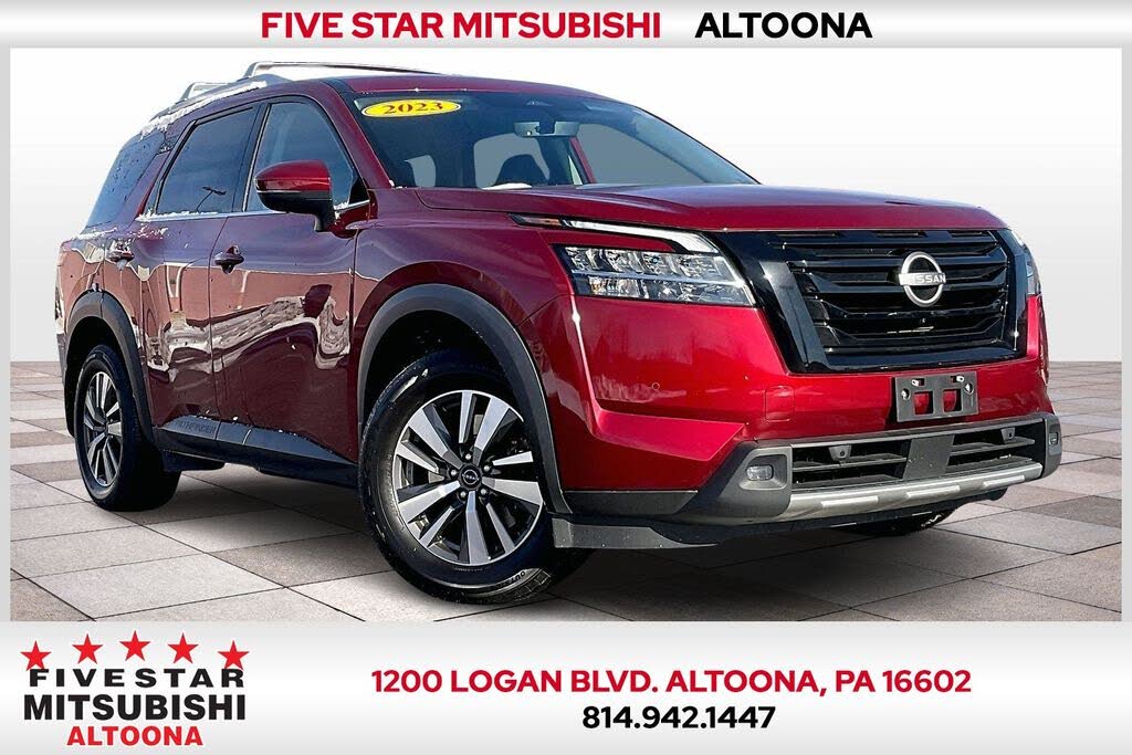 2023 Nissan Pathfinder SL 4WD