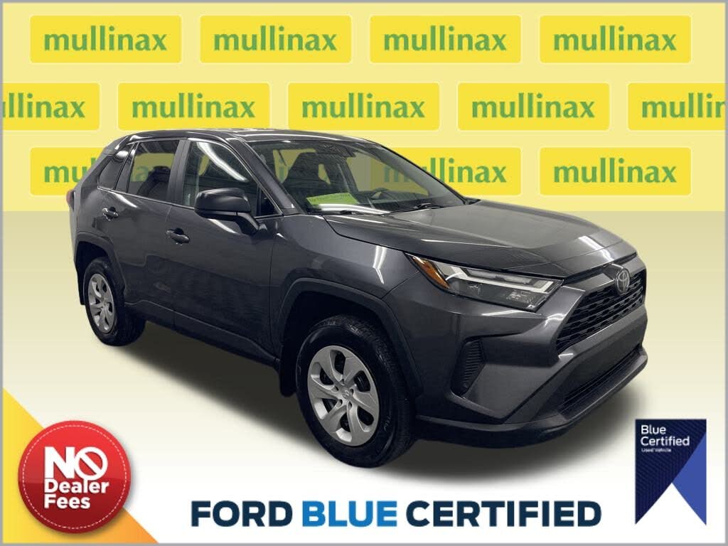 2024 Toyota RAV4 LE FWD
