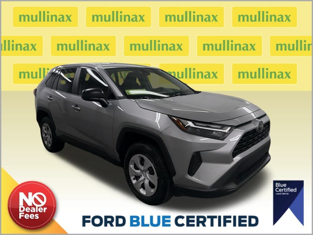2024 Toyota RAV4 LE FWD